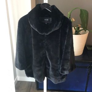 Faux Fur Crop Jacket